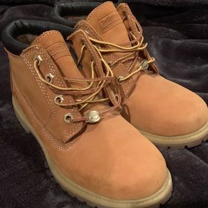 Size 7.5 Woman Timberland Boot